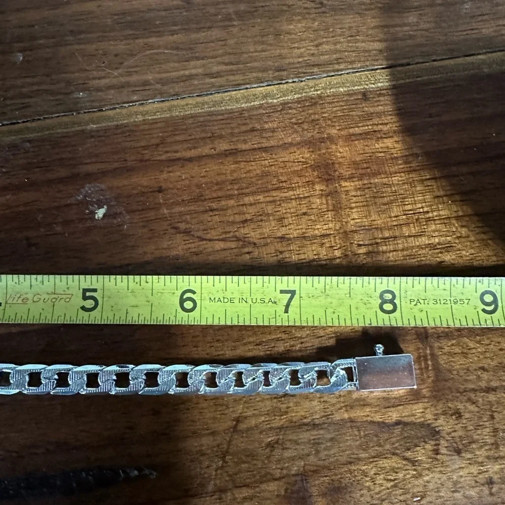 Elegant Silver Chain Bracelet